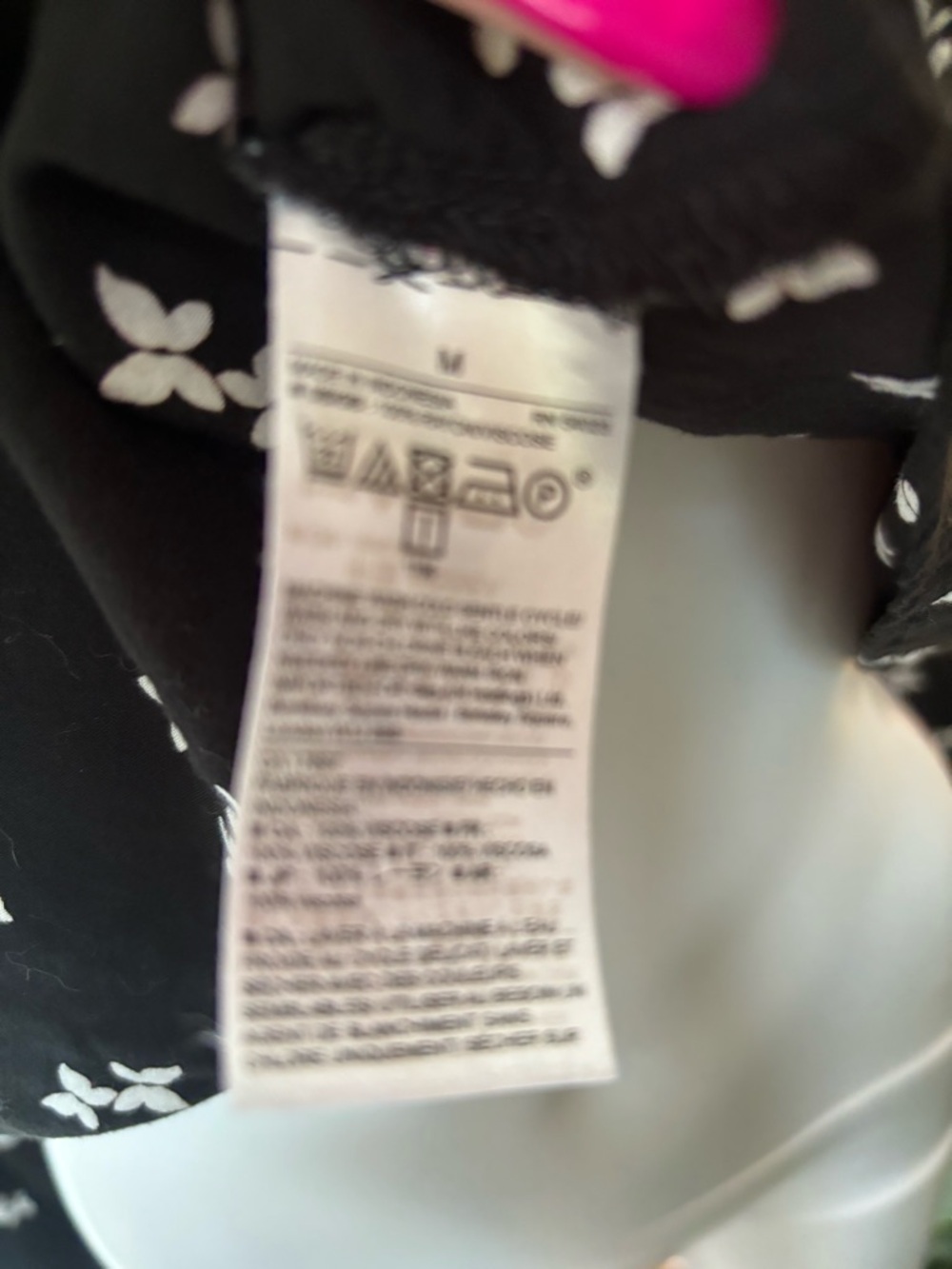 GAP Black Tunic Top with White Floral Motif - Picture 7 of 7